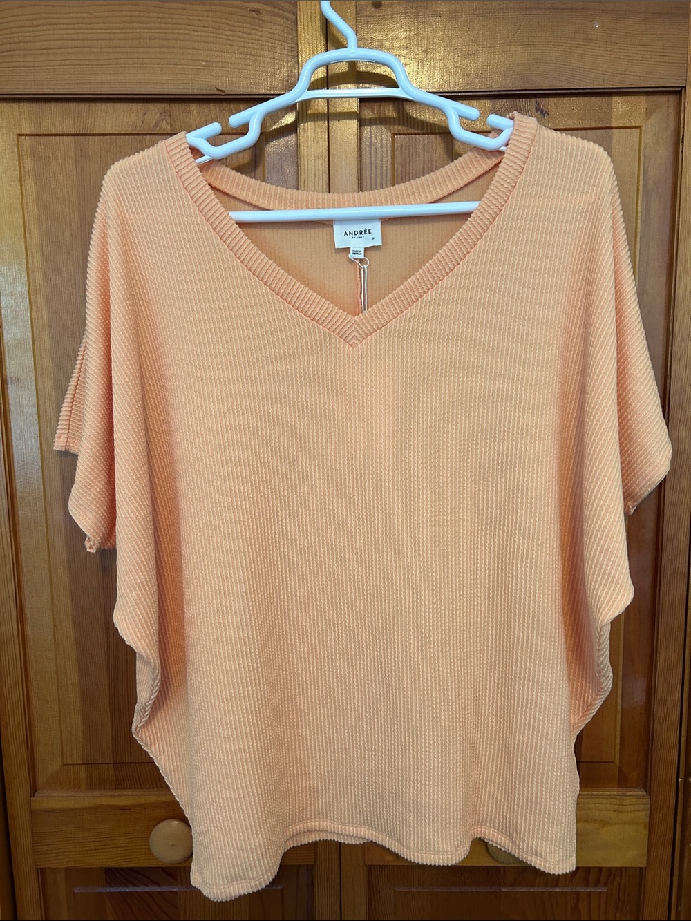 Andree by Unit Peach Ribbed V‑Neck Top Plus 1X NWT Soft Stretch Dolman Sleeve